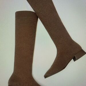 Vivaia - Square-Toe Wool Water Repellent Knee-High Boots - Brown . Size: 6.5